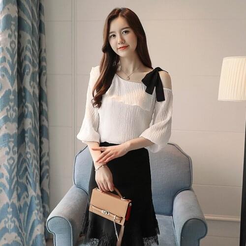 2021The New Fashion Oblique strapless Women Blouses Pleated Shirts summer Ladies Tops