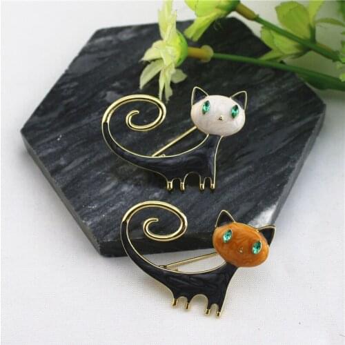 Customized 2021 new painted oil dripping cat brooch alloy creative cat brooch