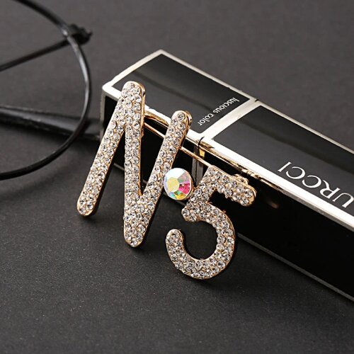 Bohemia New Brooches Pins Fashion Rhinestone Letter Brooch For Women Statement Jewelry Wholesale Wedding Brooch Pin Jewelry