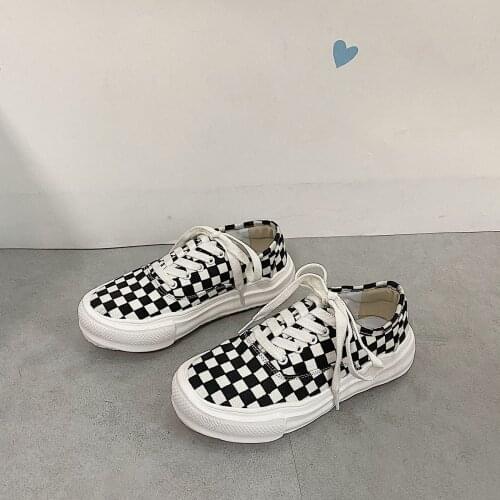 2021 new student sports board shoes summer canvas shoes checkerboard couple niche design thick-soled shoes men