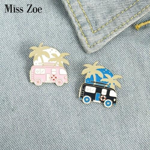 Motorhome Travel Enamel Pin Recreational Vehicle Brooches Bag Lapel Pin Adventure Badges Cartoon Fun Jewelry Gift Kids Friends