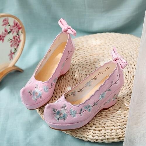2020 New Embroidered Hanbok Shoes High Heel Tendon Soft Bottom Vintage Embroidered Shoes Jacquard Antiquity Wedge Shoes