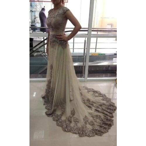 Elegant Muslim Evening Dresses A-line Cap Sleeves Tulle Lace Beaded Islamic Dubai Saudi Arabic Long Evening Gown Prom Dress