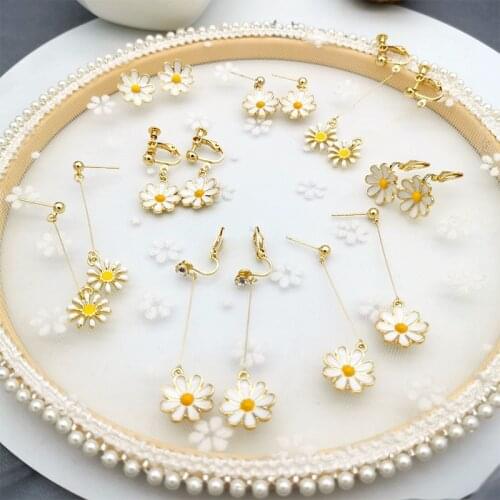 New Style Little Daisy Fresh Flower Earring Sweety Lovely Style Cute Summer Oorbellen Accessories Bijoux Pendientes Stud Earring