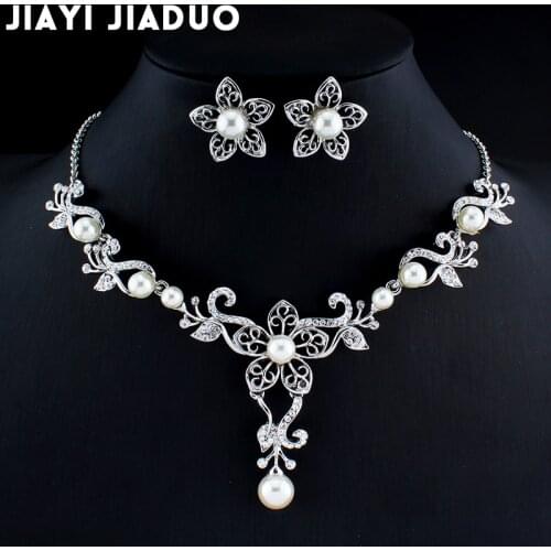 Jiayijiaduo Wedding jewelry set for the charm of women flowers imitation pearl necklace earrings sets of dress jewelry dating