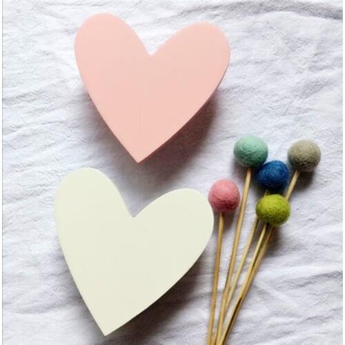 1PC Cute Heart Wooden Clothes Hook for Princess Baby Room Wall Hanging Decorate Children Room Hanger Storage Rack MI 004