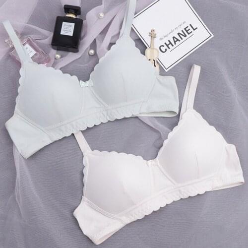 The New Ice Silk Thin Section Small Chest Gathers No Steel Ring Bra Bra University Student High School Girl Black And White