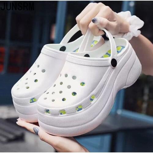 2021 Hot Popular Serpentine Small Hole Women Sandals Cute Slippers Platform Thick Bottom Back Strap Summer Ladies Casual Shoes