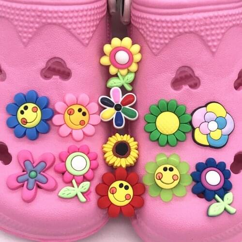 1PC Lovely Little Flowers Shoe Charms PVC Shoes Decoration Accessories Fit Wristbands Croc Jibz Shoe Buckle for Girls X-mas Gift