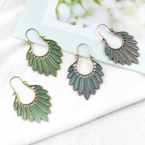 Bohemian Bronze Leaf Earrings Beach Holiday Wind Plant Earrings Retro Fashion Fashion Jewelry Womens Gifts