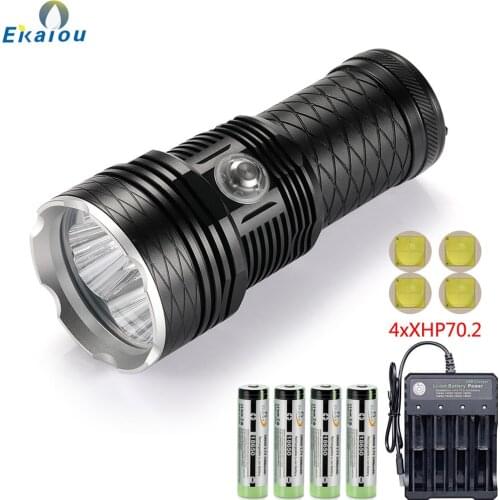 4xXHP70.2 LED Flashlight Professional Deep Diving 200M Waterproof Strong Light Penetration Catch fish white / Yellow light Torch