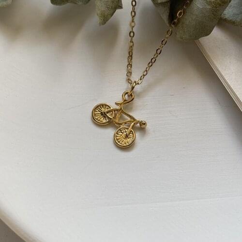 Creative Womens Mens Necklace Bicycle Gold Pendant Clavicle Chain Hip Hop Punk Style Engagement Jewelry 18k Necklace