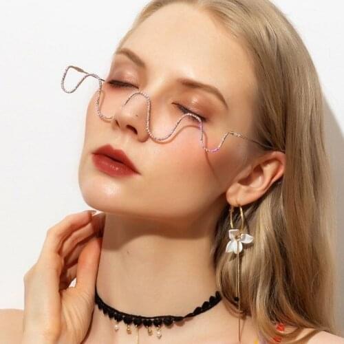 Fashion Diamond Eyeglasses Frame Women 2020 Alloy Wave Half Frame Vintage Luxury Crystal Decoration Glasses Rhinestone Eyeware