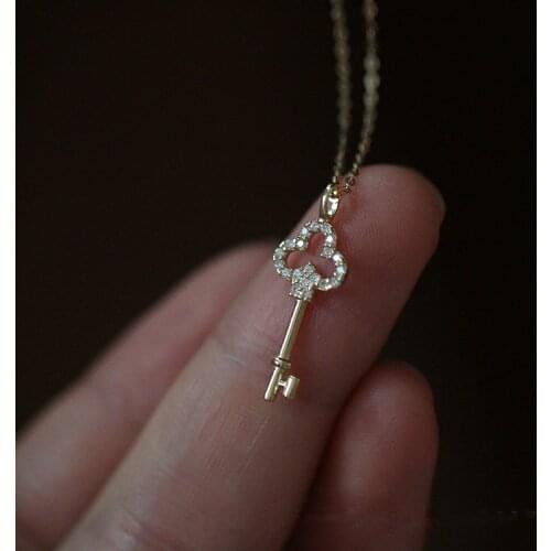 925 Sterling Silver Pavé Crystal Vintage Key Pendant 14k Gold Plating Necklace Women Light Luxury Temperament Dress Jewelry