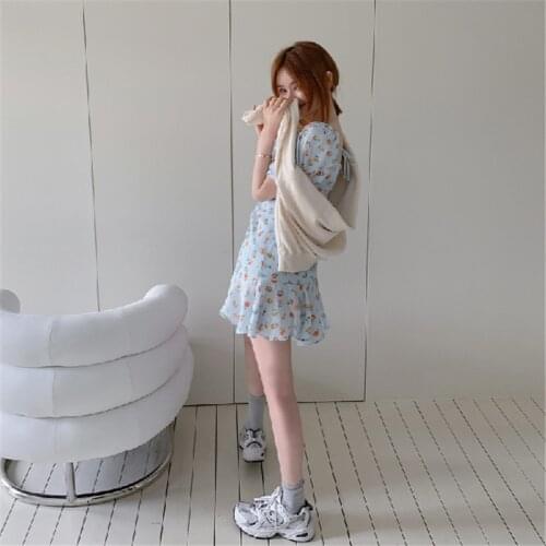 Korean fresh and sweet V-neck floral dress