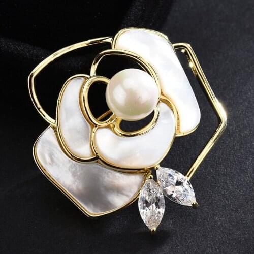 OKILY Delicate Fashion Jewelry Womens Brooches Accessories Shell Flower Brooch Pin Pearl Badge Pin Gift for the New Year