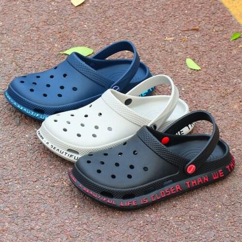 Men Sandals 2021 Male Home Clogs Shoes Light Casual Slides Travel Outdoor Slipper Flat Croc Garden Shoes EVA Lightweight Sandals