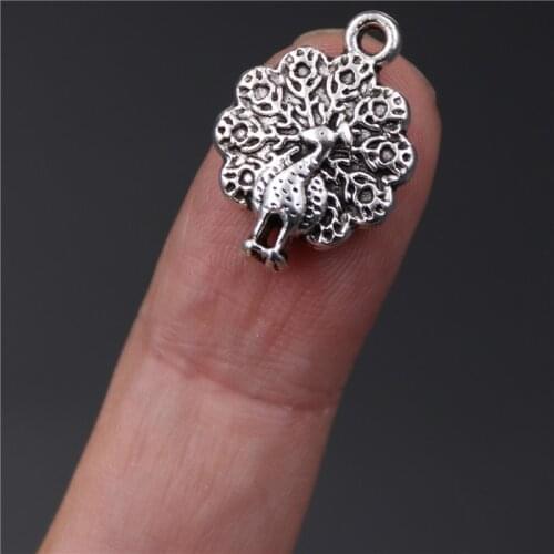 WKOUD 20pcs Alloy Antique Silver Color Plated Animals Beautiful Peafowl Peacocks Charms Pendant For DIY Jewelry Findings A372