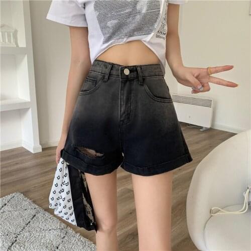 Classic Hole Gradient Denim Shorts Womens Straight Hot Pants Girls High Waist Wide Leg Jeans Pants Summer Autumn 2021