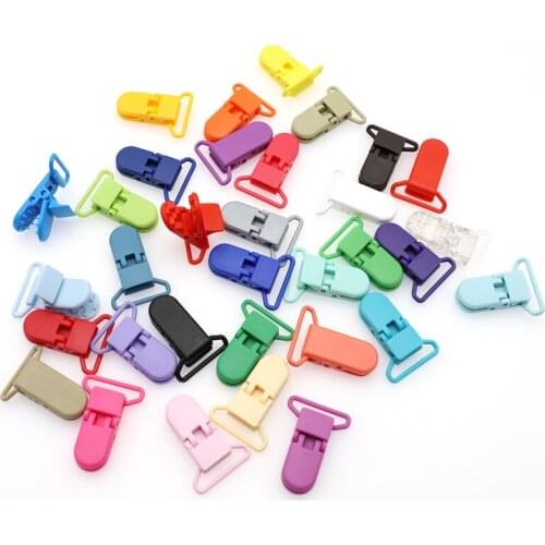 100 pcs 30 color mixed Hot D shape 25mm Plastic Baby Dummy Pacifier clip Soother Clip Suspender Clip Pacifier Holder Clips