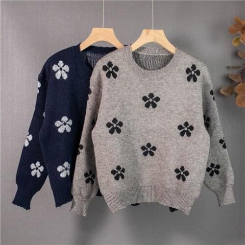 Knit Womens Clothing 2021 Fashion O-Neck Long Sleeve Flower Warm Vintage Jumper Sweater Gray Autumn Winter New Arrivals