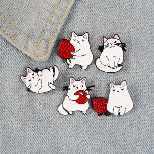 White Cat Brooch enamel pins badge jewelry gift for lover on Valentines Day Boys girls