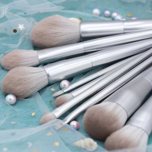BBL 1 Piece Silver Makeup Brushes Fluffy Powder Blush Precision Smudger Eye Blending Brush Highlighter Contouring Beauty Tools