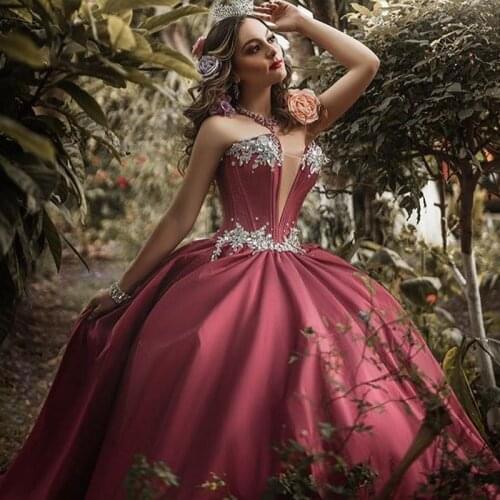Beaded Sweet 16 Quinceanera Dresses 2020 Ball Gown Crystals Satin Masquerade Vestidos 15 Anos Prom Gowns