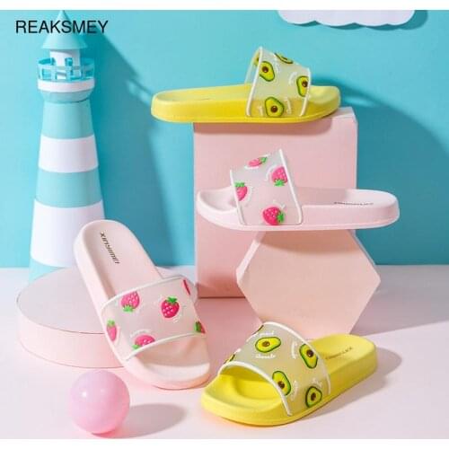 REAKSMEY Children's Slippers
