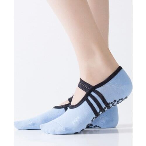 Sports socks breathable sweat absorption round head distribution yoga anti slip