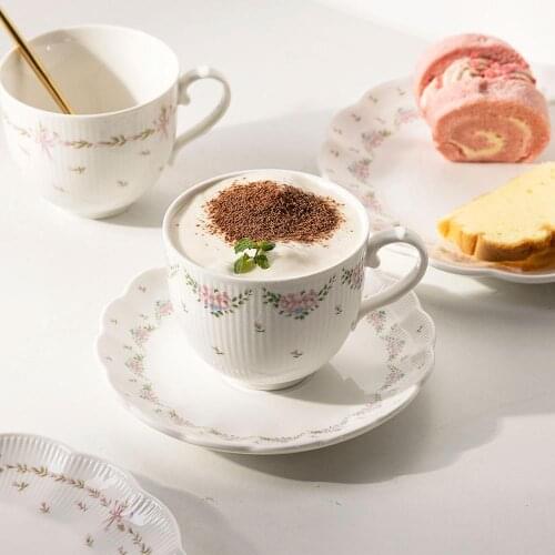 250ml European Style Flower Teacup With Saucer Ceramic Coffee Mug Set Couple Breakfast Milk Cup Dessert Plate Heat Resistant