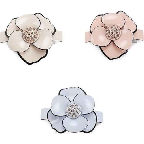 Buena High Quality Classical Camellia Accessories Acrylic Rhinestone Hair Barrette Hair Clips For Women With Flowers