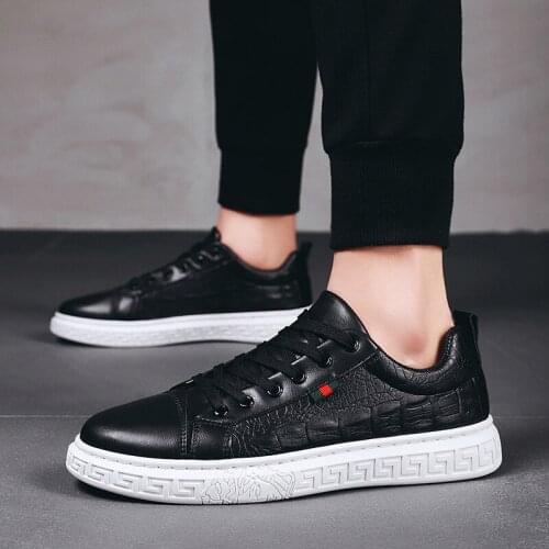 2021 New Spring Mens Crocodile Pattern Shoes Fashion Casual Flat Leather Shoes Thick Bottom Increased Breathable White Shoes