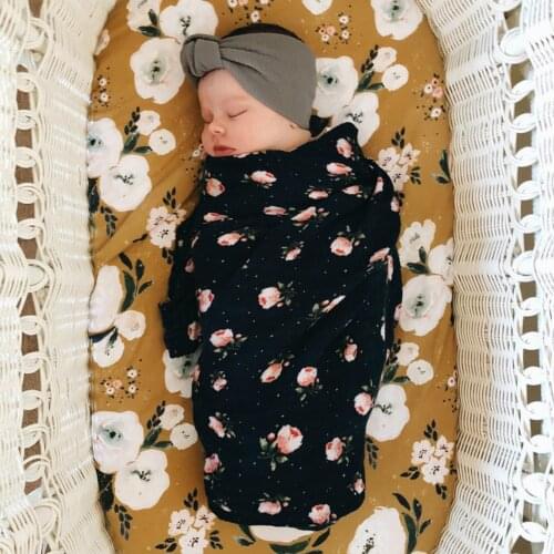 Soft 100% Cotton Fitted Cotton Crib Sheet With Removable Cover Featured By High Elastic Elastic Band Design For Various Cribs