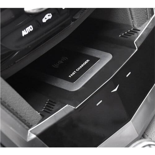 For Cadillac XT4 XT5 XT6 CT4 CT5 2018-2021 Car QI Wireless Charger Mobile Phone Fast Charging Cigarette Lighter Installation 15W