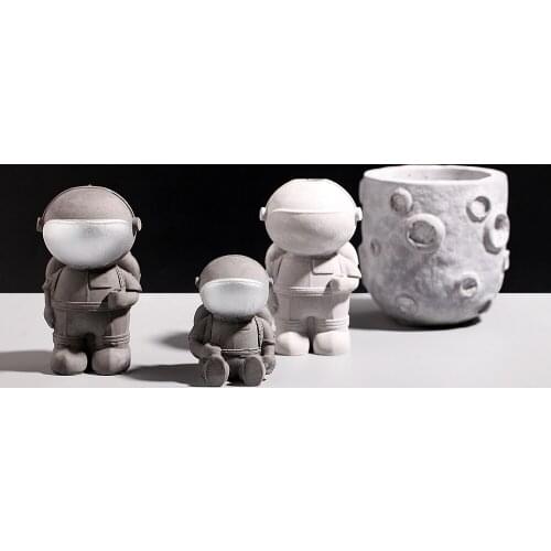 Nicole Cement Mold Astronauta Sculpture Silicone Concrete Desk Decoration Mould