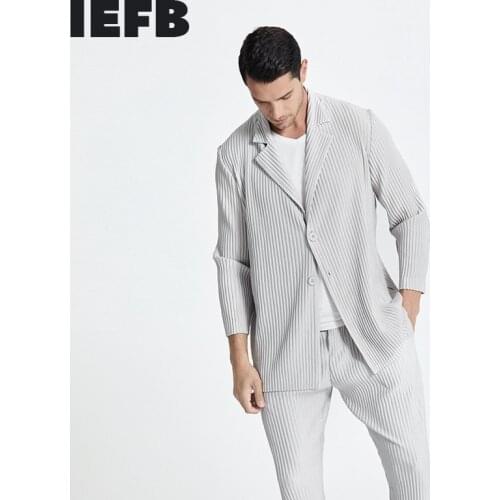 IEFB Pleated Mens Casual Suit Coat 2021 Spring Summer New Mens Folded Japanese Streetwear Fashion Blazers Black Grey 9Y6241