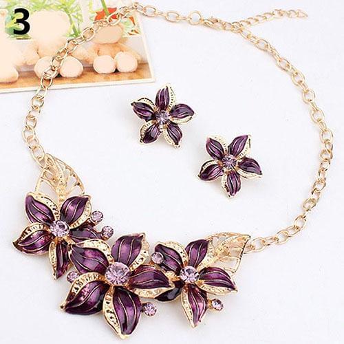 Stylish Vintage Ladies Fashion Wild womens Alloy Rhinestone Flower Romantic Pendant All Match Necklace Earrings Jewelry Set
