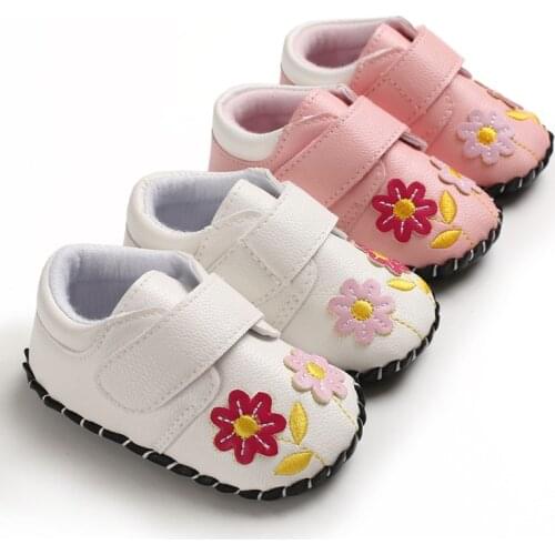 2021 Floral Embroidery Baby Shoes For Newborn Baby Girl PU-Leather First Walker Soft Soles Cute Toddler Anti-Slip Princess Shoe