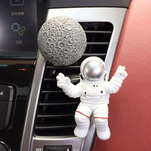 Universe planet Space Astronaut Car Air Freshener Car Air Conditioning Outlet Perfume Clip Fragrance Auto Decoration Ornaments