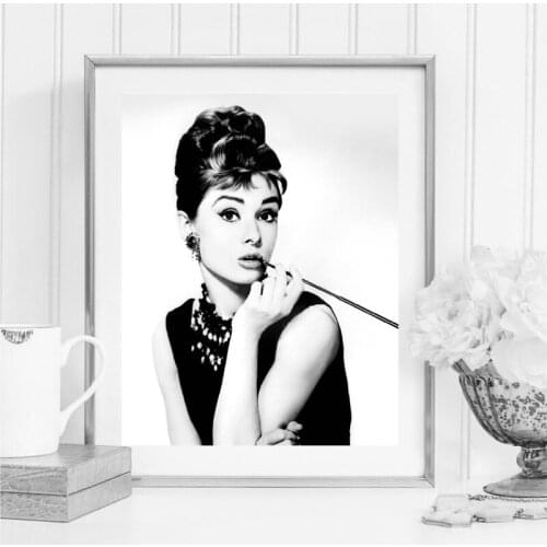 Classic British Goddess Actress Portrait Makeup Modern Poster Fashion Wall Art Canvas Painting Picture for Living Room Decor