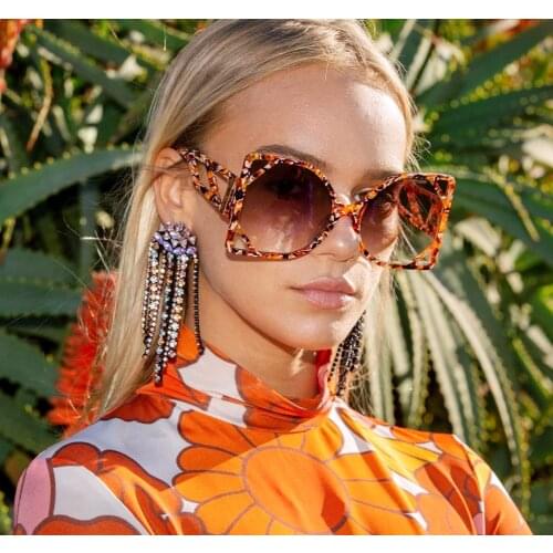 2021 Trending Oversized Square Luxury Sunglasses Hollow Men Women Fashion Shades UV400 Vintage Glasses