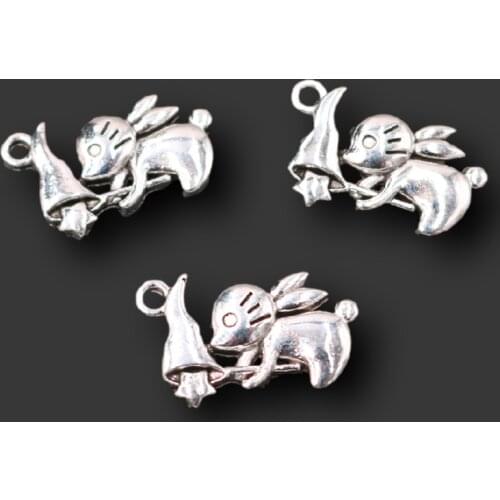 10pcs Silver Plated Cute 3D Chew Carrot Rabbit Pendant Hip Hop Bracelet Metal Accessories DIY Charms Jewelry Crafts Making A1786