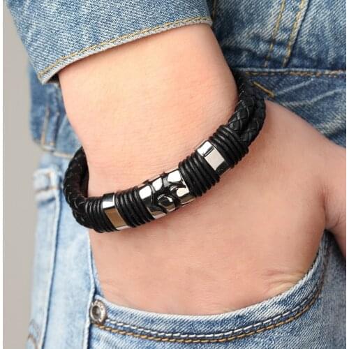 TOY 2019 New Fashion Trendy Style Love Bracelet Men Geometric Pattern Black Genuine Leather Bracelet Stainless Steel Jewelry