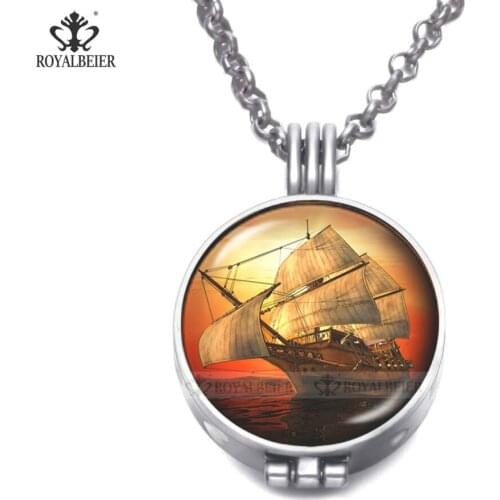 RoyalBeier Sailing Boat Patterns Diffuser Aromatherapy Locket Aromatherapy Essential Oil With 4 Pads Women Jewelry Wholesale