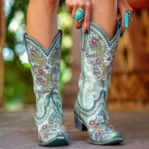 Abninigee Footwear