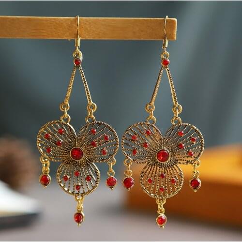 New Indian Earrings Jhumka Gold Metal Hollow Flower Shaped Retro Exaggerated Ethnic Long Earrings Bohemian Women Wedding Jewelry