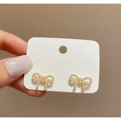 Vintage Pearl Bowknot Stud Earrings for Women Girls Korean Retro Small Cute Earring Wedding Party Fashion Jewelry Wholesale Gift