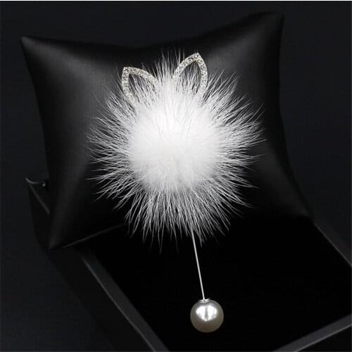 Luxury fur pompom lapel pin manufacturer wedding jewelry accessories decoration bow brooch for coat dress suit sale suppliers
