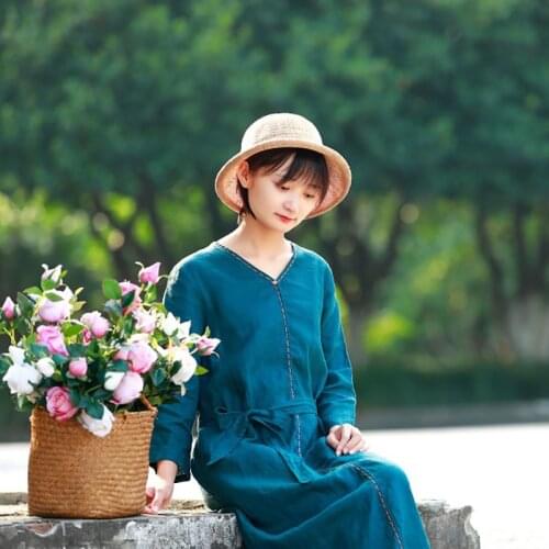 Women Loose V Neck Dress Female Embroidered Retro Robe Dress Ladies 2019 Autumn Spring Vintage Dresses